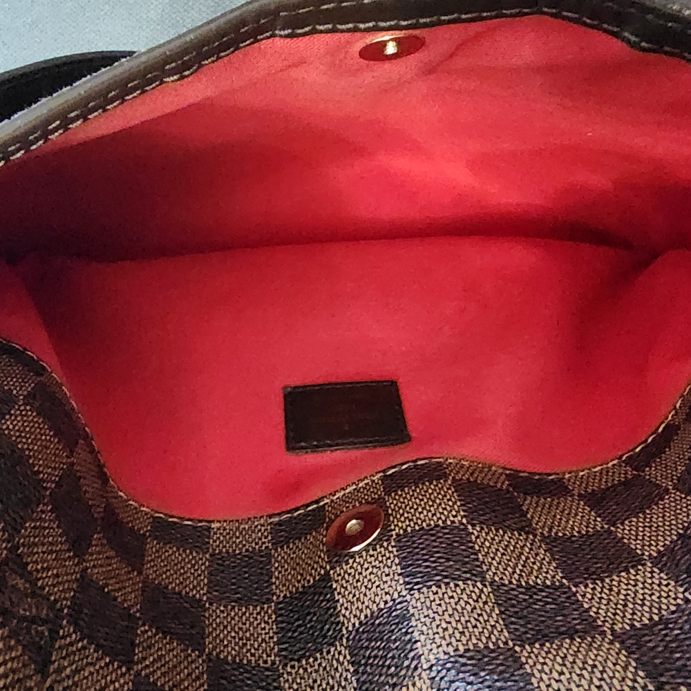 Louis Vuitton Bloomsbury Pm Crossbody Bag - Picture 8 of 17